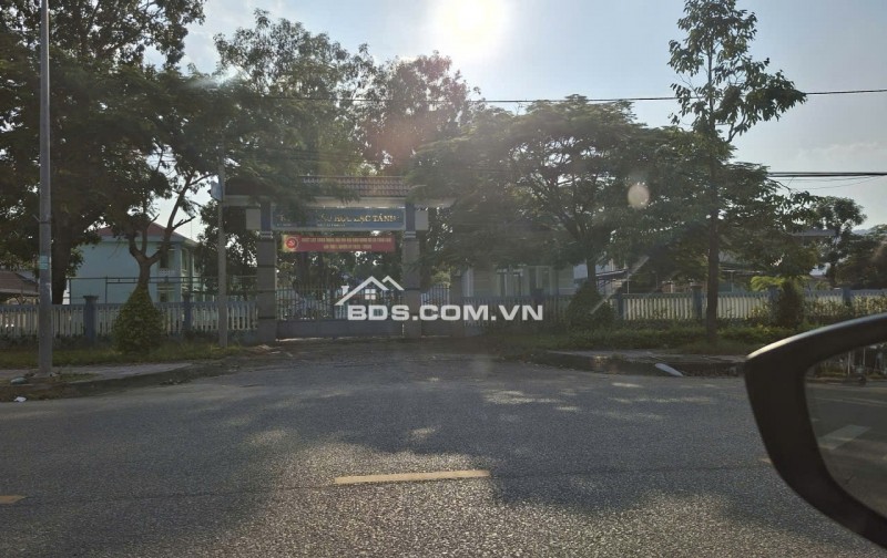 3.	Bán gấp đất tại mặt đường ĐT 720 (Quốc Lộ 55)  xã Gia Huynh, huyện Tánh Linh, tỉnh Bình Thuận